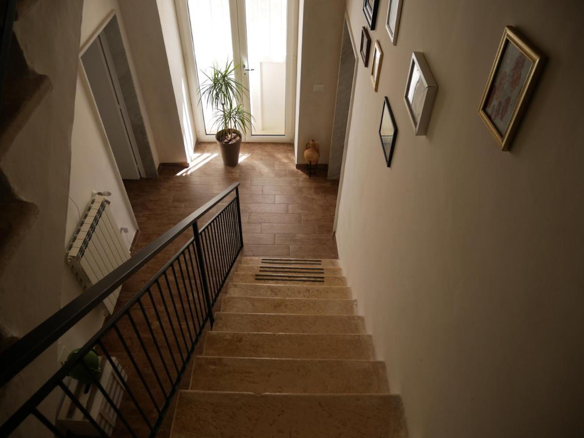 Il Civico 2 Bed & Breakfast Bari Bagian luar foto