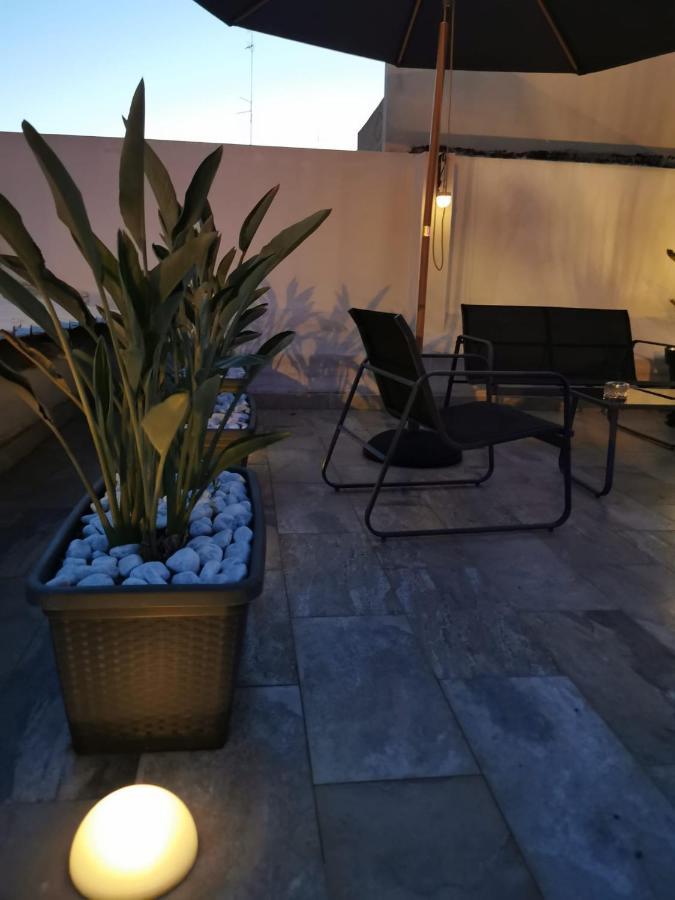 Il Civico 2 Bed & Breakfast Bari Bagian luar foto