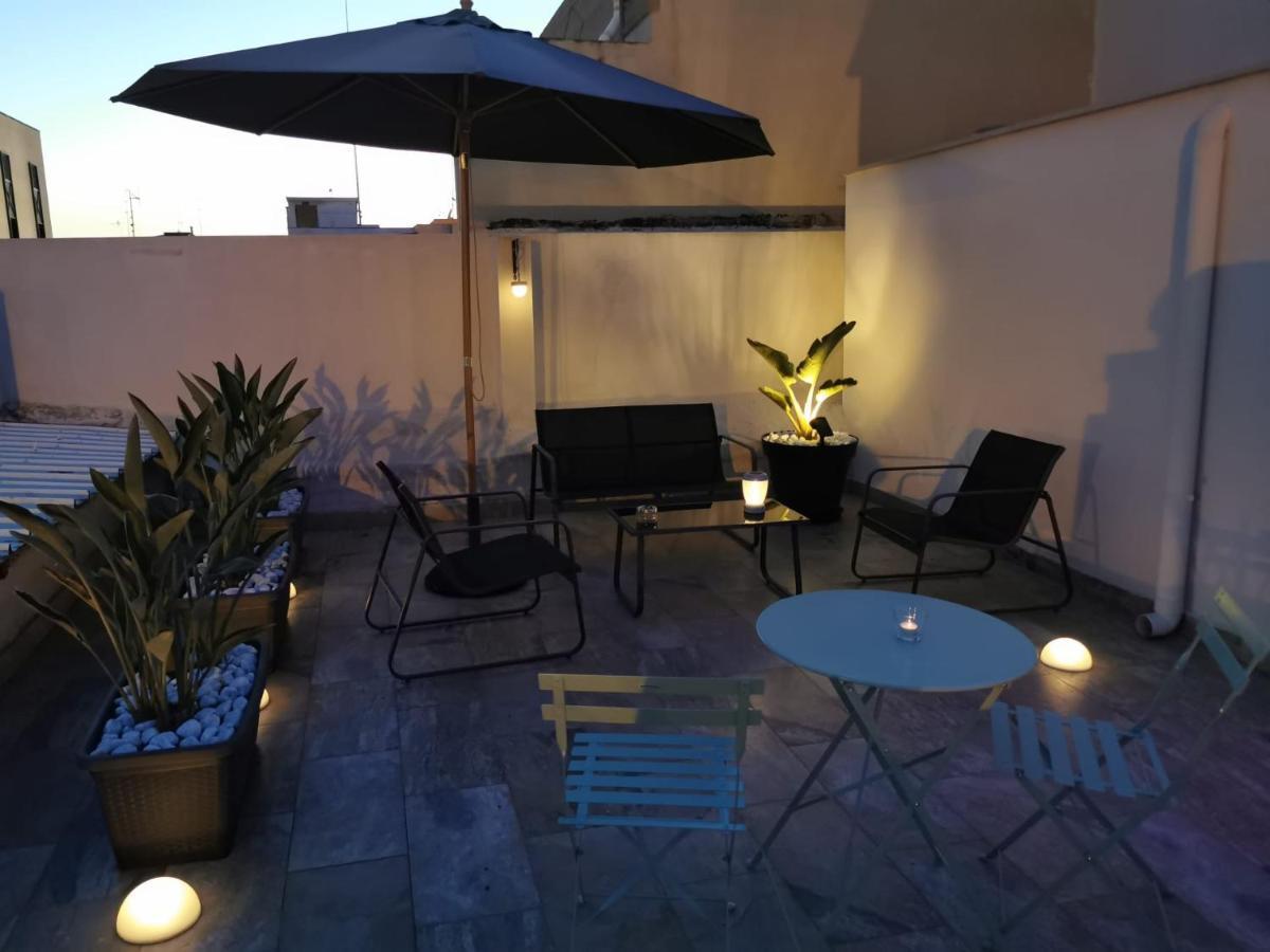 Il Civico 2 Bed & Breakfast Bari Bagian luar foto