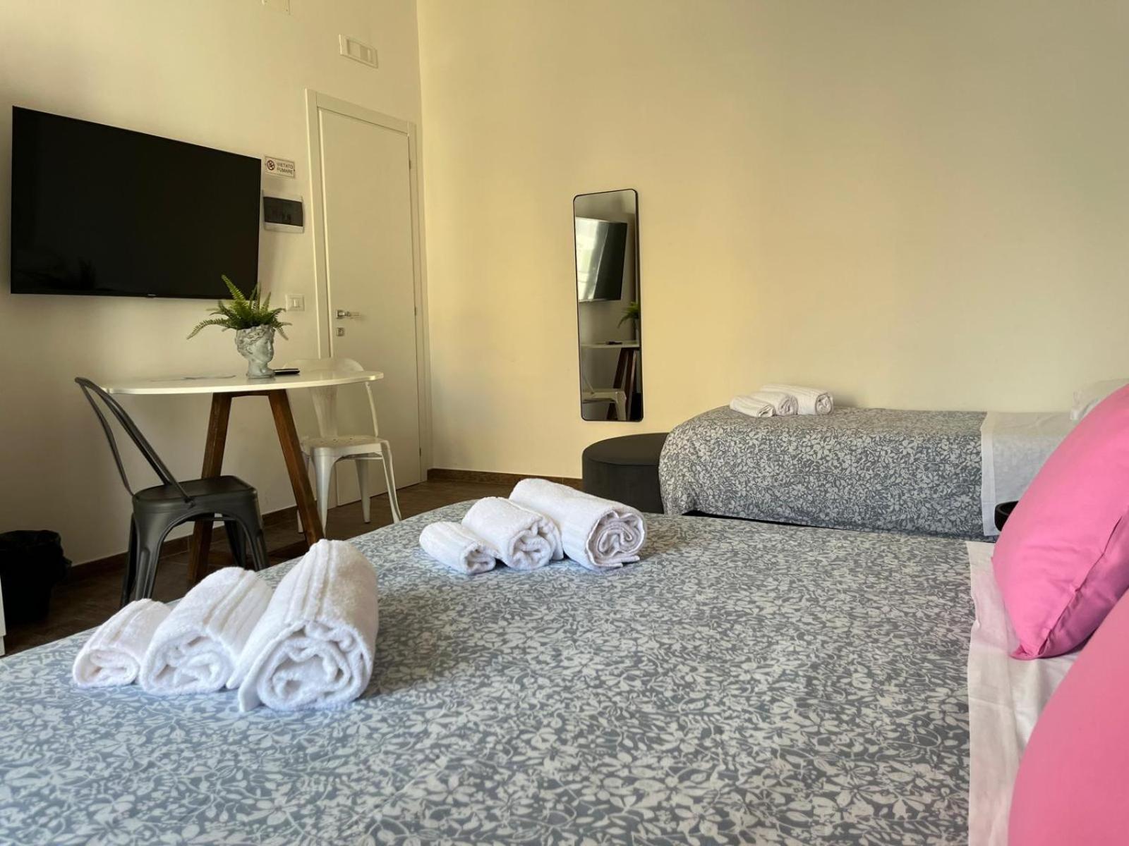 Il Civico 2 Bed & Breakfast Bari Bagian luar foto