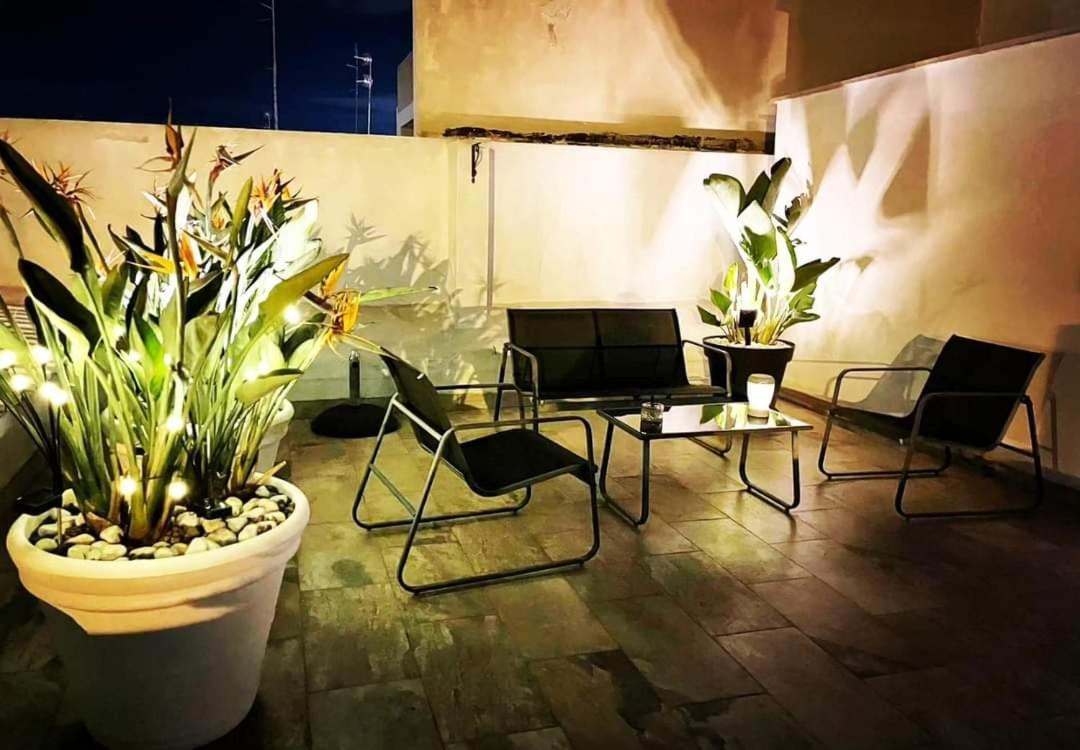 Il Civico 2 Bed & Breakfast Bari Bagian luar foto