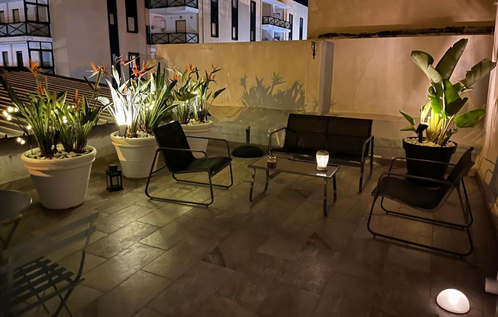 Il Civico 2 Bed & Breakfast Bari Bagian luar foto