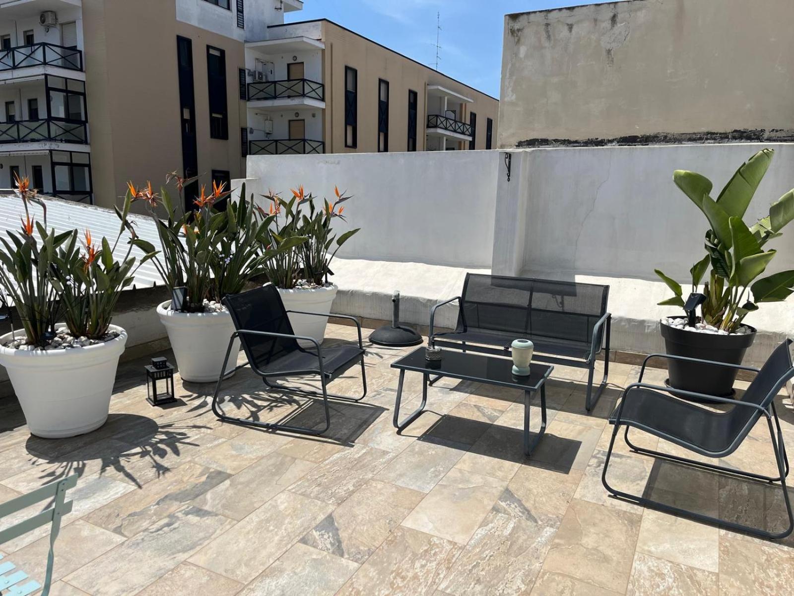 Il Civico 2 Bed & Breakfast Bari Bagian luar foto